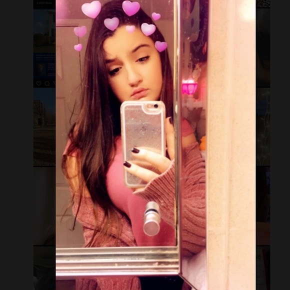 Meet your Posher, Amanda - Picture 3 of 4